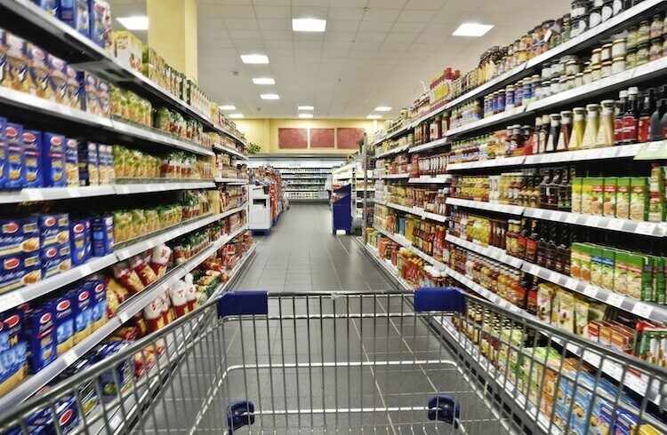supermercato-supermercati-spesa-consumi-carrello-by-eisenhans-fotolia-750x490-1